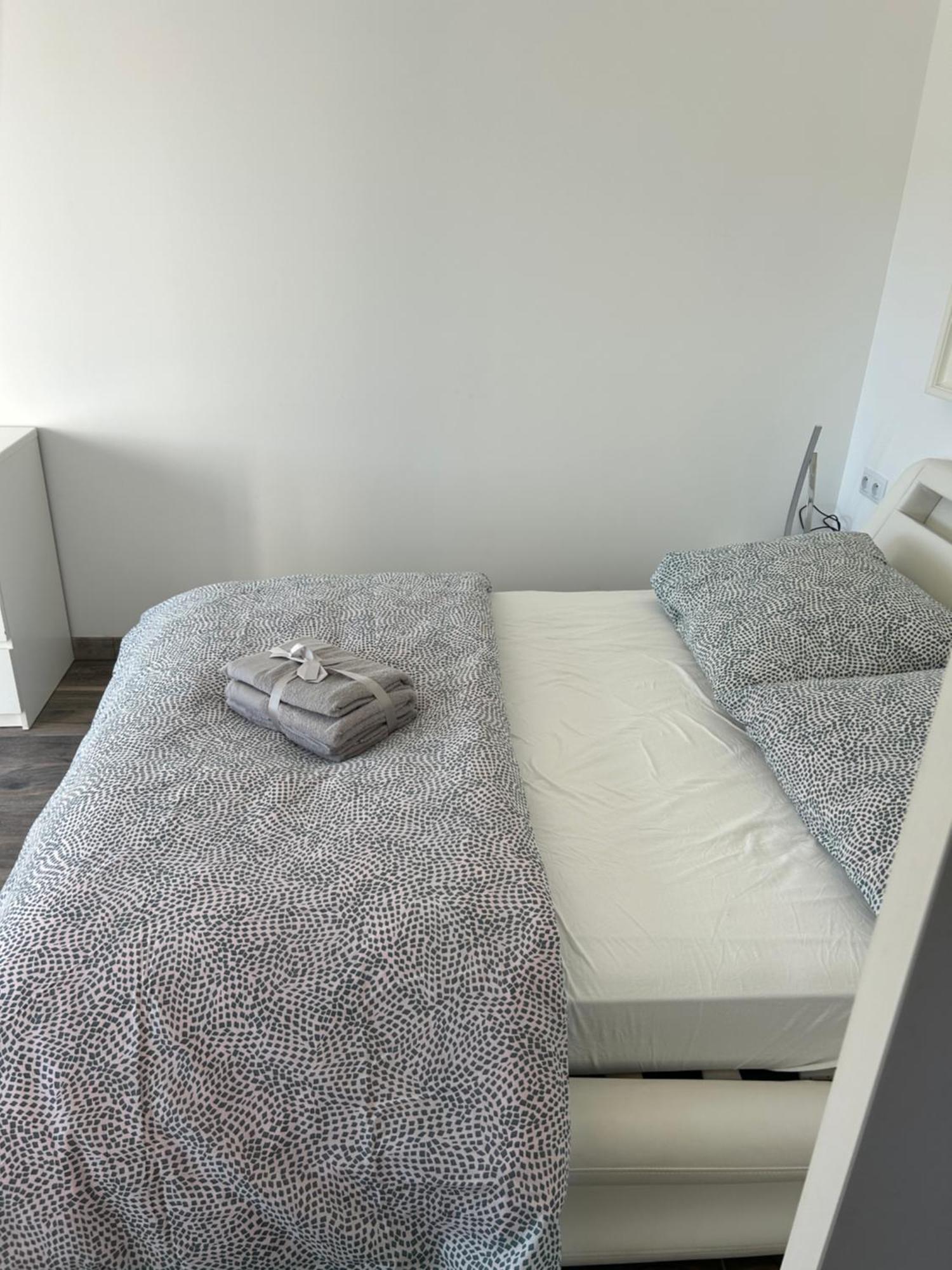 Belle Chambre Privee Avec Le Jardin Privatif Et Le Jacuzzi 滨海卡瓦莱尔 外观 照片