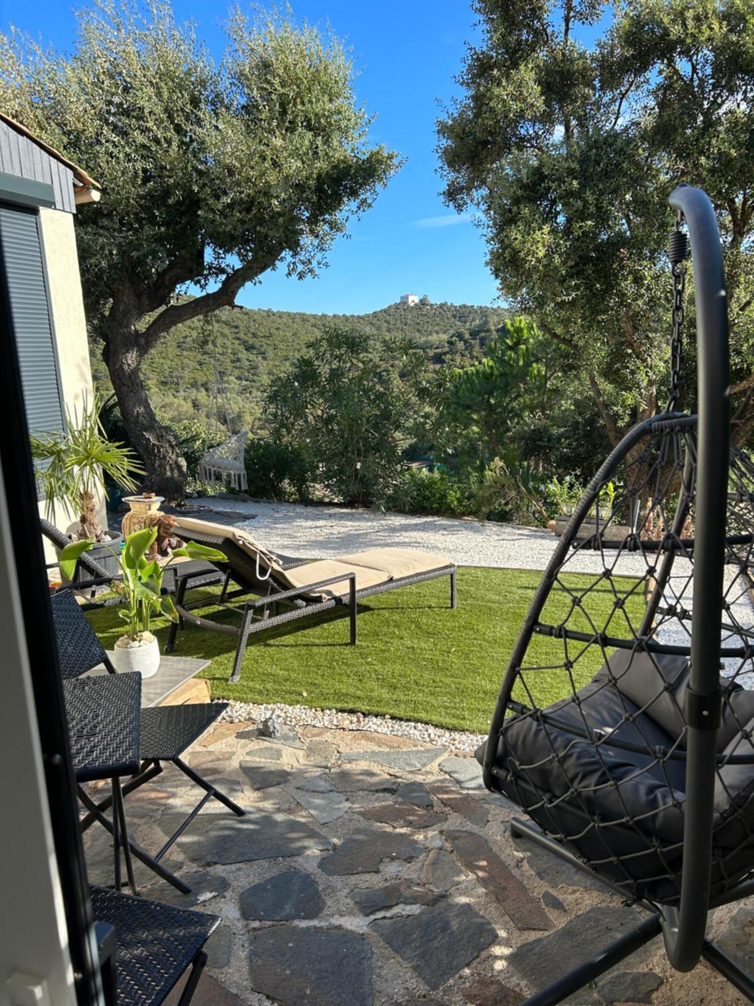 Belle Chambre Privee Avec Le Jardin Privatif Et Le Jacuzzi 滨海卡瓦莱尔 外观 照片